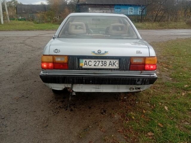 Серый Ауди 100, объемом двигателя 2.2 л и пробегом 999 тыс. км за 1100 $, фото 4 на Automoto.ua