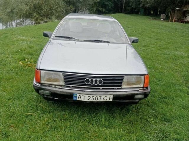 Серый Ауди 100, объемом двигателя 1.8 л и пробегом 306 тыс. км за 800 $, фото 2 на Automoto.ua