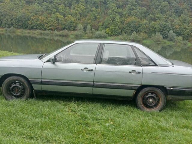 Серый Ауди 100, объемом двигателя 1.8 л и пробегом 306 тыс. км за 800 $, фото 1 на Automoto.ua