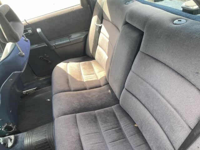 Серый Ауди 100, объемом двигателя 2.1 л и пробегом 300 тыс. км за 979 $, фото 7 на Automoto.ua