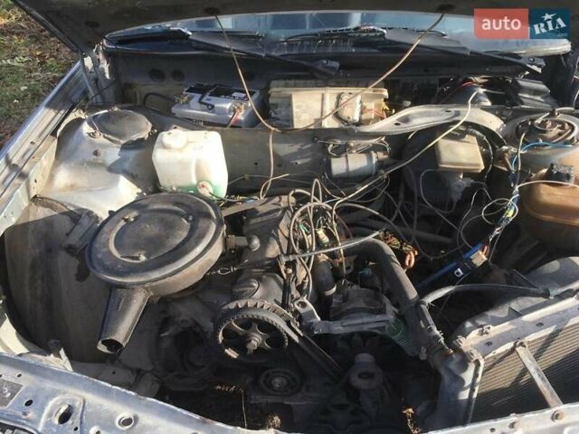 Серый Ауди 100, объемом двигателя 1.8 л и пробегом 50 тыс. км за 1100 $, фото 3 на Automoto.ua