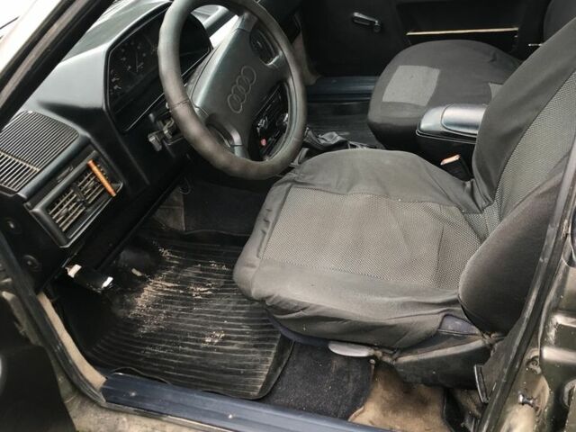 Серый Ауди 100, объемом двигателя 1.8 л и пробегом 3 тыс. км за 1200 $, фото 2 на Automoto.ua