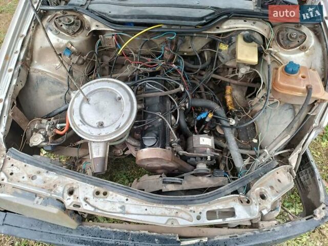 Сірий Ауді 100, об'ємом двигуна 1.8 л та пробігом 365 тис. км за 300 $, фото 10 на Automoto.ua