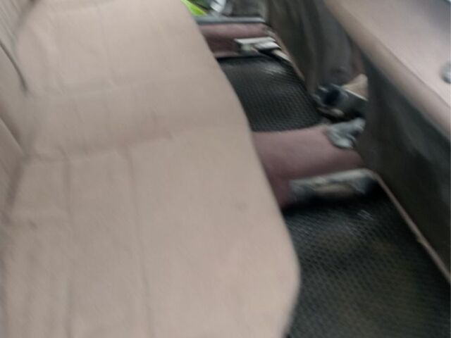 Серый Ауди 100, объемом двигателя 1.8 л и пробегом 306 тыс. км за 800 $, фото 6 на Automoto.ua