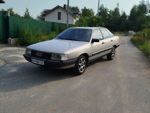 Серый Ауди 100, объемом двигателя 2 л и пробегом 300 тыс. км за 1000 $, фото 1 на Automoto.ua