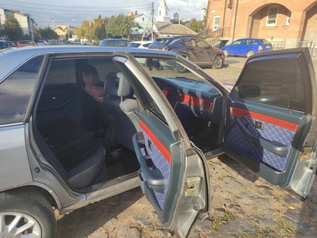 Ауди 100 1984 в Луцке на Automoto.ua Серый Ауди 100, объемом двигателя 0 л и пробегом 545 тыс. км за 1700 $, фото 4 на Automoto.ua