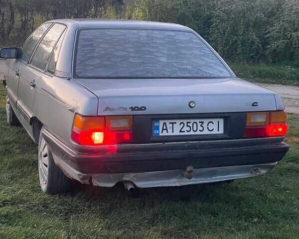 Серый Ауди 100, объемом двигателя 1.8 л и пробегом 306 тыс. км за 1100 $, фото 4 на Automoto.ua