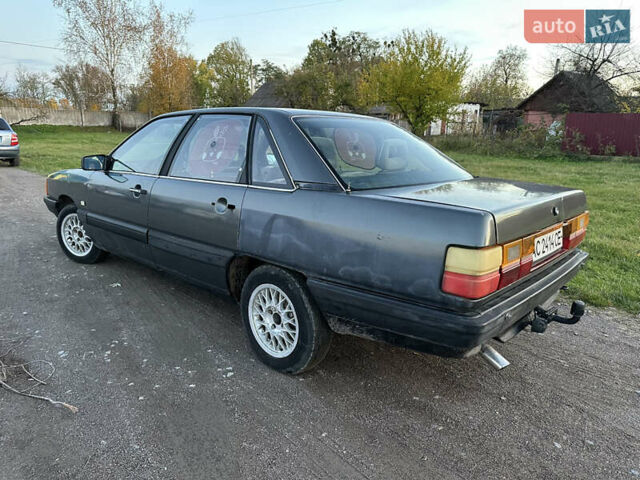 Ауди 100 1985 в Любомль на Automoto.ua Серый Ауди 100, объемом двигателя 1.99 л и пробегом 300 тыс. км за 650 $, фото 3 на Automoto.ua
