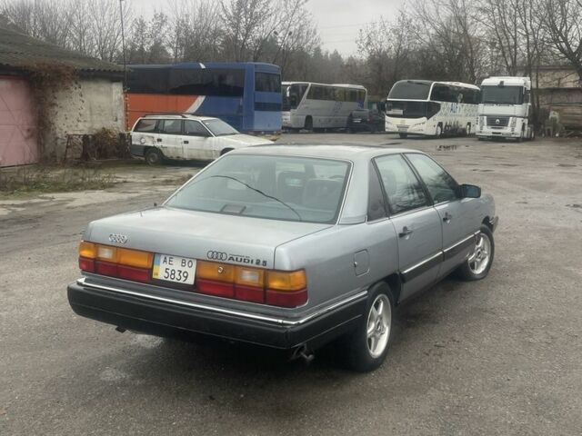 Сірий Ауді 100, об'ємом двигуна 2.1 л та пробігом 352 тис. км за 2500 $, фото 1 на Automoto.ua