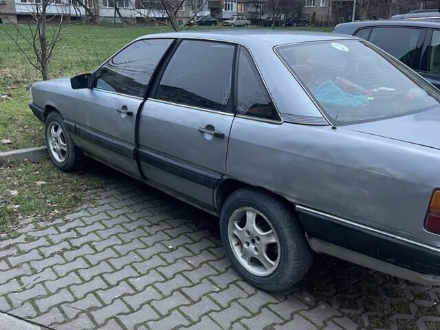 Серый Ауди 100, объемом двигателя 2.2 л и пробегом 3 тыс. км за 900 $, фото 3 на Automoto.ua
