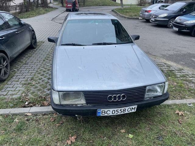 Серый Ауди 100, объемом двигателя 2.2 л и пробегом 3 тыс. км за 900 $, фото 2 на Automoto.ua