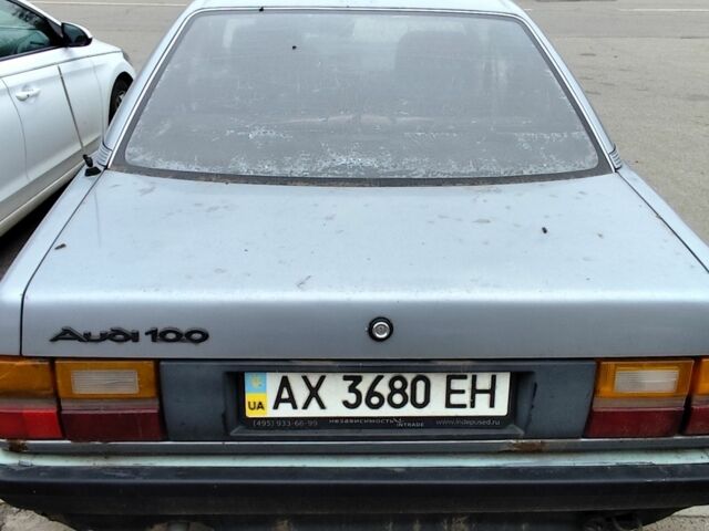 Серый Ауди 100, объемом двигателя 1.8 л и пробегом 420 тыс. км за 850 $, фото 3 на Automoto.ua