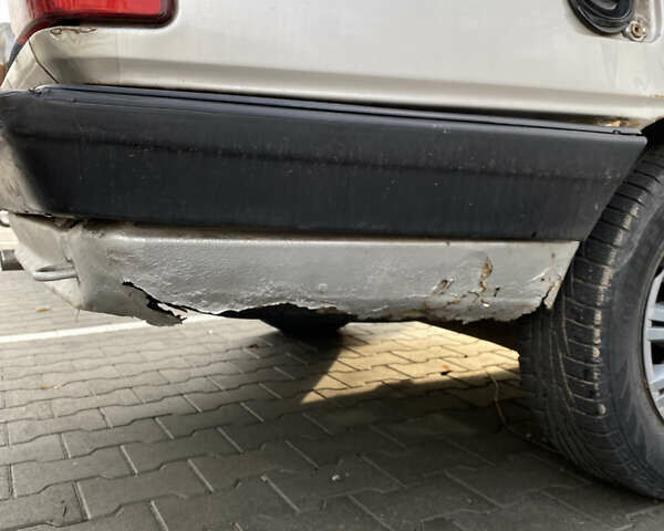 Серый Ауди 100, объемом двигателя 2.23 л и пробегом 458 тыс. км за 1900 $, фото 15 на Automoto.ua