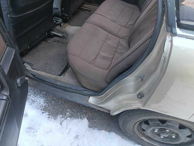 Сірий Ауді 100, об'ємом двигуна 1.8 л та пробігом 4 тис. км за 800 $, фото 8 на Automoto.ua