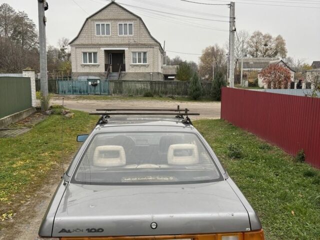 Серый Ауди 100, объемом двигателя 2.2 л и пробегом 400 тыс. км за 1500 $, фото 5 на Automoto.ua
