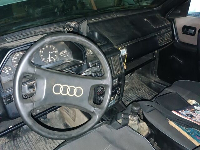 Серый Ауди 100, объемом двигателя 2 л и пробегом 300 тыс. км за 284 $, фото 6 на Automoto.ua