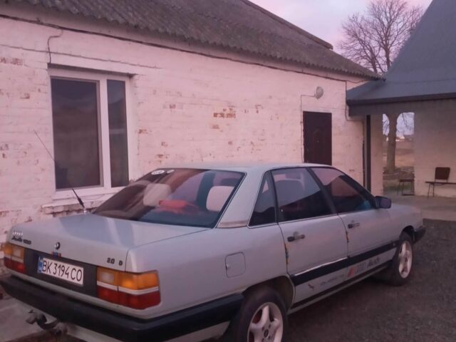 Серый Ауди 100, объемом двигателя 2 л и пробегом 340 тыс. км за 2619 $, фото 3 на Automoto.ua