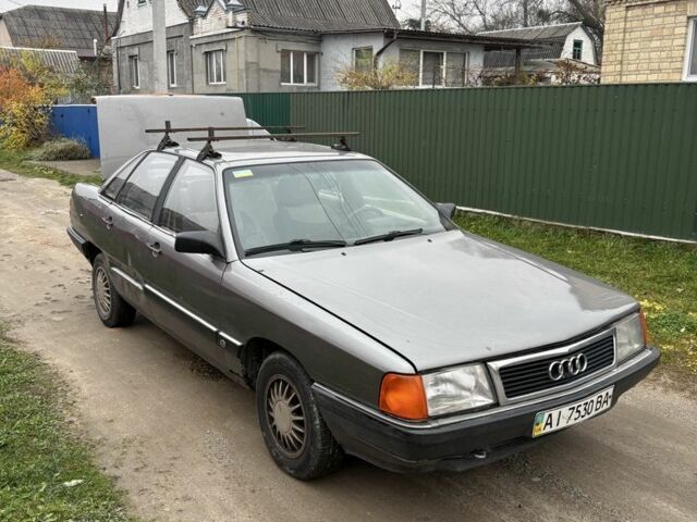Серый Ауди 100, объемом двигателя 2.2 л и пробегом 400 тыс. км за 1500 $, фото 7 на Automoto.ua