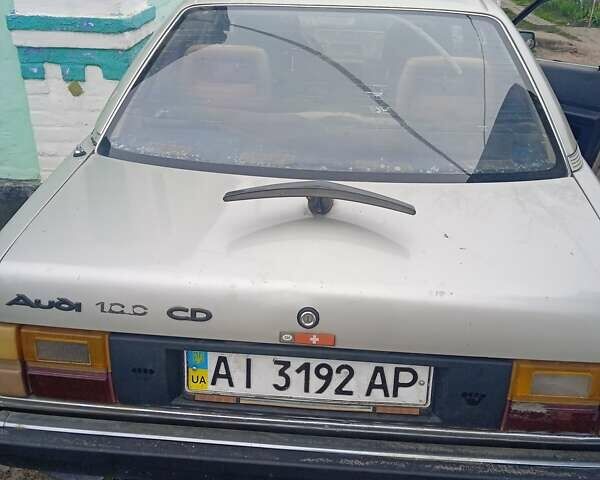Сірий Ауді 100, об'ємом двигуна 2.5 л та пробігом 190 тис. км за 723 $, фото 4 на Automoto.ua