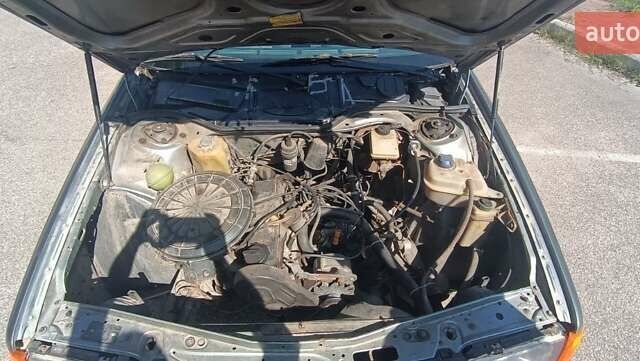 Серый Ауди 100, объемом двигателя 1.8 л и пробегом 213 тыс. км за 1650 $, фото 3 на Automoto.ua