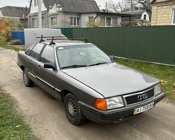 Серый Ауди 100, объемом двигателя 2.21 л и пробегом 400 тыс. км за 1500 $, фото 11 на Automoto.ua