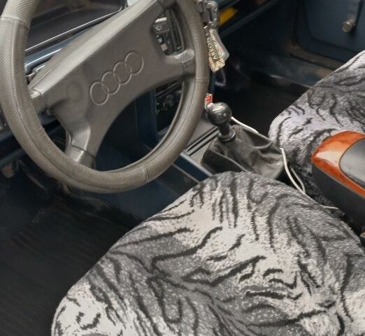 Серый Ауди 100, объемом двигателя 0 л и пробегом 400 тыс. км за 1600 $, фото 7 на Automoto.ua