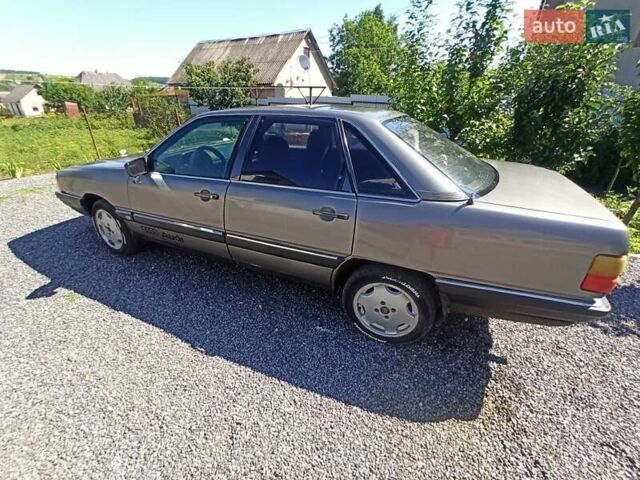 Сірий Ауді 100, об'ємом двигуна 1.99 л та пробігом 310 тис. км за 1650 $, фото 8 на Automoto.ua