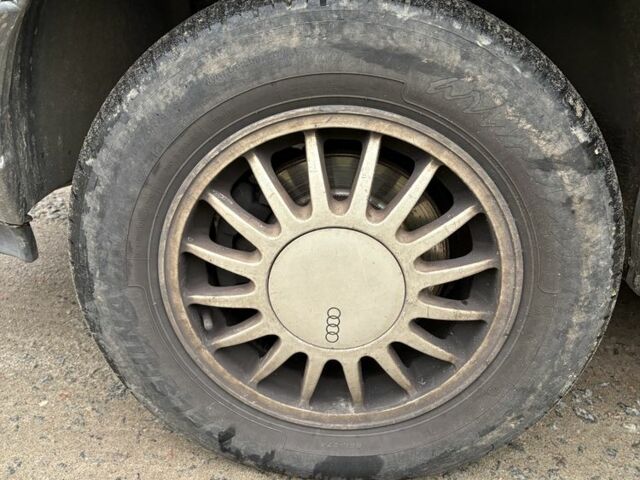 Серый Ауди 100, объемом двигателя 2.2 л и пробегом 400 тыс. км за 1500 $, фото 9 на Automoto.ua