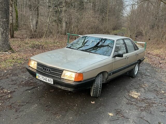 Серый Ауди 100, объемом двигателя 2 л и пробегом 300 тыс. км за 1850 $, фото 7 на Automoto.ua
