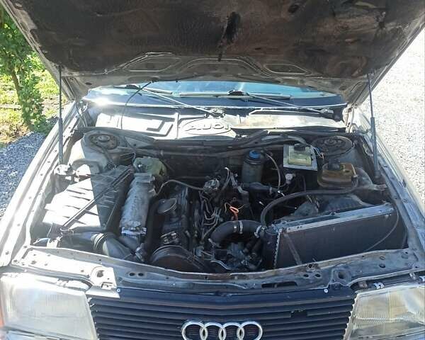 Сірий Ауді 100, об'ємом двигуна 1.99 л та пробігом 310 тис. км за 1650 $, фото 3 на Automoto.ua