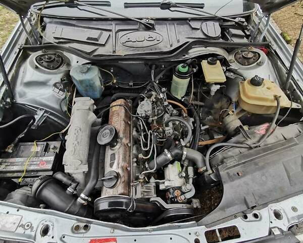 Серый Ауди 100, объемом двигателя 1.99 л и пробегом 500 тыс. км за 1000 $, фото 1 на Automoto.ua