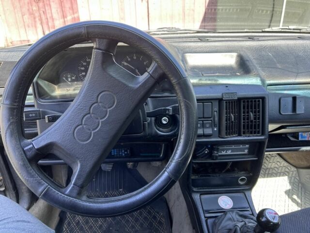 Серый Ауди 100, объемом двигателя 1.8 л и пробегом 223 тыс. км за 1150 $, фото 7 на Automoto.ua