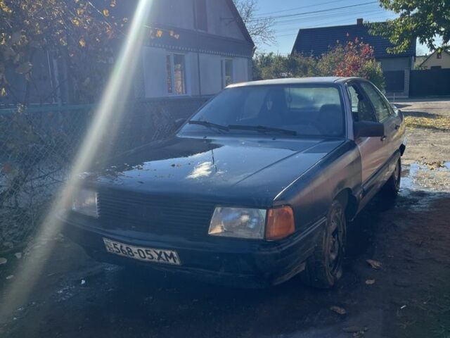 Серый Ауди 100, объемом двигателя 2.3 л и пробегом 300 тыс. км за 830 $, фото 1 на Automoto.ua