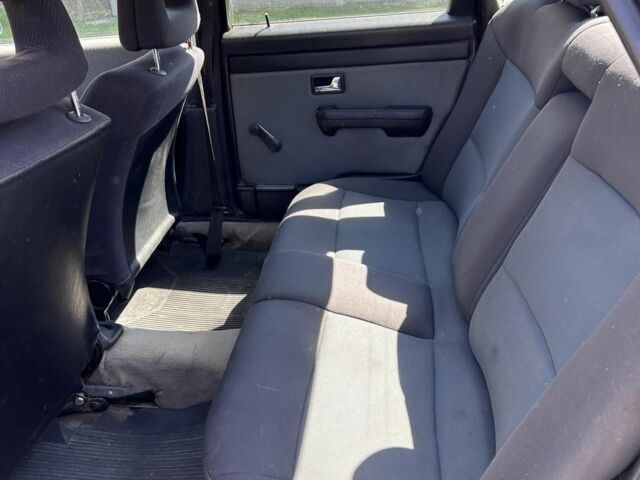 Серый Ауди 100, объемом двигателя 1.8 л и пробегом 223 тыс. км за 1150 $, фото 1 на Automoto.ua