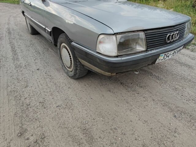Серый Ауди 100, объемом двигателя 2 л и пробегом 315 тыс. км за 1400 $, фото 12 на Automoto.ua