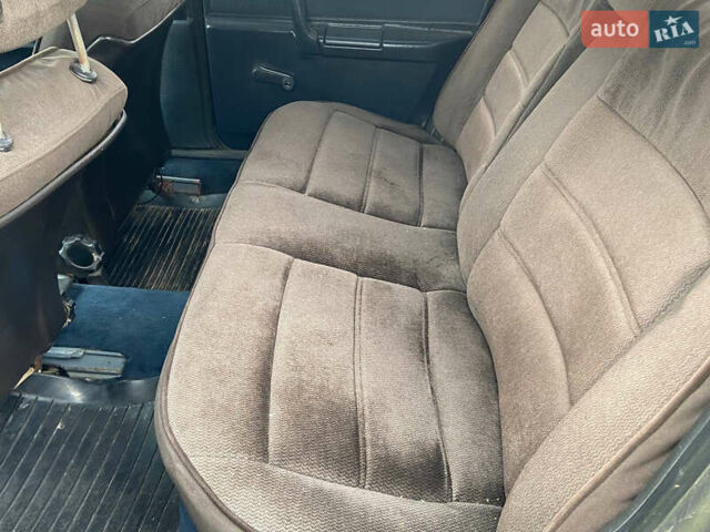 Сірий Ауді 100, об'ємом двигуна 2 л та пробігом 190 тис. км за 1400 $, фото 5 на Automoto.ua