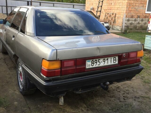 Ауди 100 1988 в Черновцах на Automoto.ua Серый Ауди 100, объемом двигателя 2 л и пробегом 270 тыс. км за 680 $, фото 5 на Automoto.ua