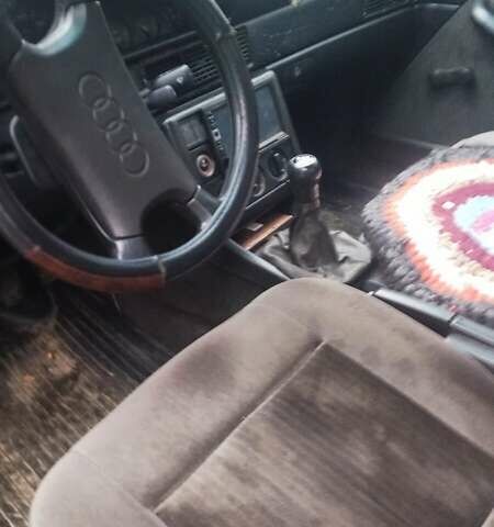 Серый Ауди 100, объемом двигателя 2.31 л и пробегом 250 тыс. км за 1700 $, фото 3 на Automoto.ua