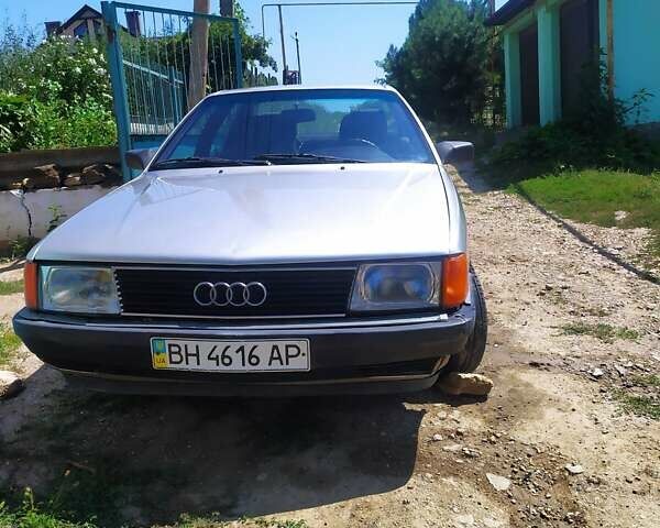 Сірий Ауді 100, об'ємом двигуна 2.3 л та пробігом 300 тис. км за 1500 $, фото 7 на Automoto.ua