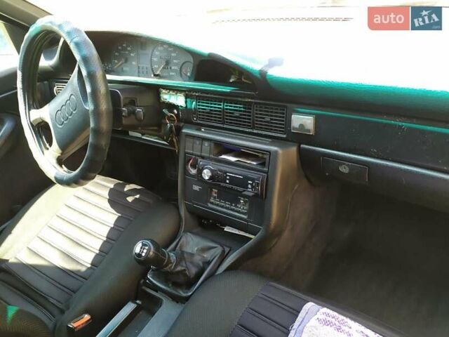 Сірий Ауді 100, об'ємом двигуна 2.3 л та пробігом 300 тис. км за 1500 $, фото 11 на Automoto.ua