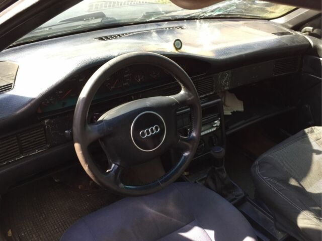 Ауди 100 1988 в Черновцах на Automoto.ua Серый Ауди 100, объемом двигателя 2 л и пробегом 270 тыс. км за 680 $, фото 11 на Automoto.ua