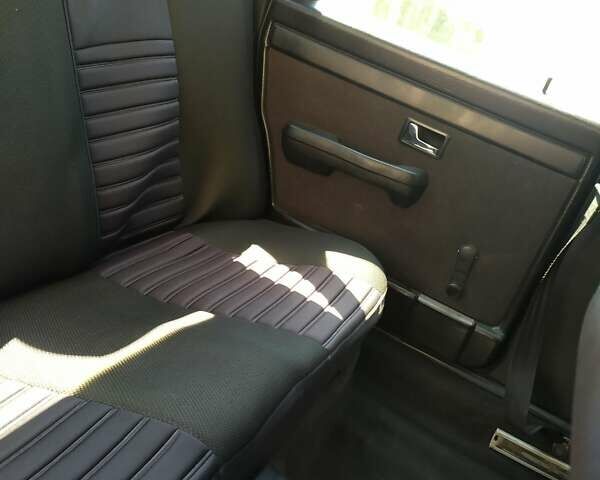 Сірий Ауді 100, об'ємом двигуна 2.3 л та пробігом 300 тис. км за 1500 $, фото 1 на Automoto.ua