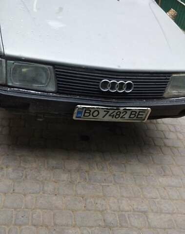 Сірий Ауді 100, об'ємом двигуна 2.3 л та пробігом 300 тис. км за 1550 $, фото 1 на Automoto.ua