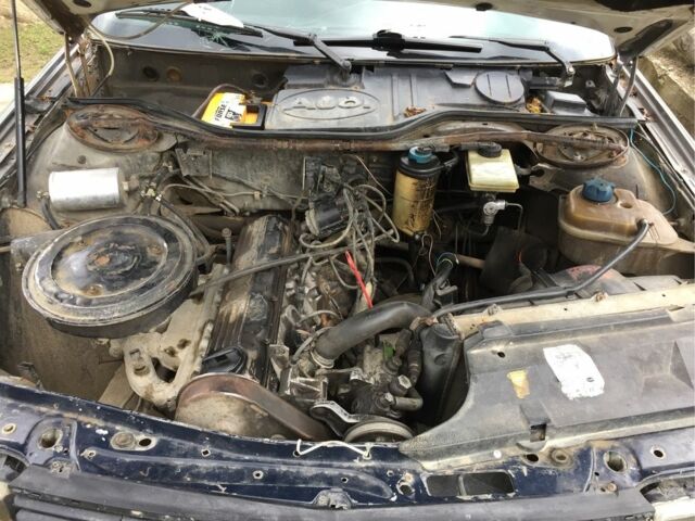 Ауди 100 1988 в Черновцах на Automoto.ua Серый Ауди 100, объемом двигателя 2 л и пробегом 270 тыс. км за 680 $, фото 18 на Automoto.ua