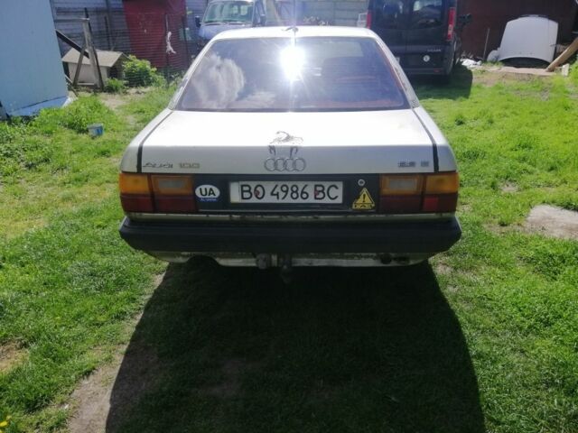 Сірий Ауді 100, об'ємом двигуна 2.2 л та пробігом 450 тис. км за 900 $, фото 2 на Automoto.ua