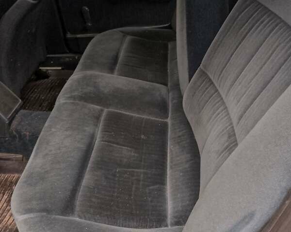 Серый Ауди 100, объемом двигателя 2 л и пробегом 263 тыс. км за 1600 $, фото 5 на Automoto.ua