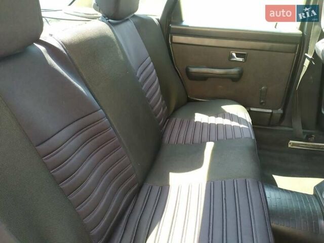 Сірий Ауді 100, об'ємом двигуна 2.3 л та пробігом 300 тис. км за 1500 $, фото 19 на Automoto.ua