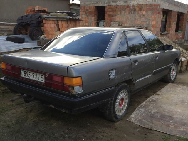 Ауди 100 1988 в Черновцах на Automoto.ua Серый Ауди 100, объемом двигателя 2 л и пробегом 270 тыс. км за 680 $, фото 6 на Automoto.ua