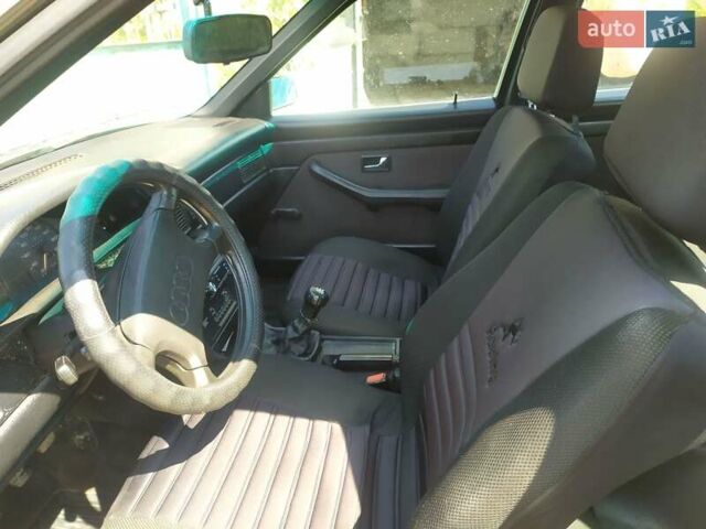Сірий Ауді 100, об'ємом двигуна 2.3 л та пробігом 300 тис. км за 1500 $, фото 3 на Automoto.ua