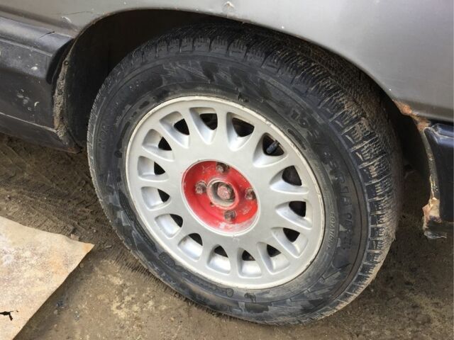 Ауди 100 1988 в Черновцах на Automoto.ua Серый Ауди 100, объемом двигателя 2 л и пробегом 270 тыс. км за 680 $, фото 8 на Automoto.ua